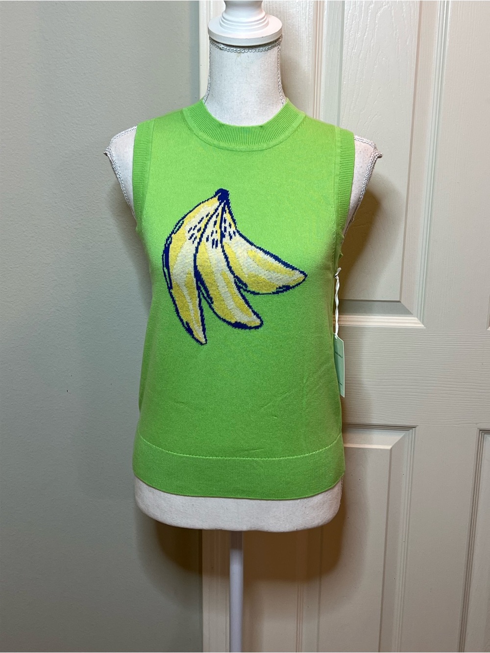 FREE ASSEMBLY Banana Graphic Sweater Vest